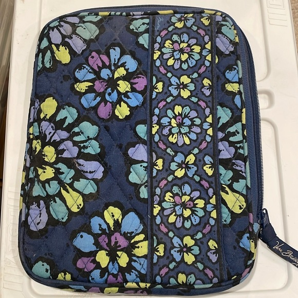 Vera Bradley Indigo Pop zippered case NWOT - Picture 1 of 5